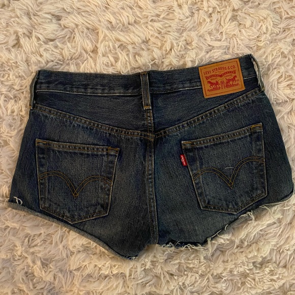 Levi’s Shorts - Picture 2 of 6
